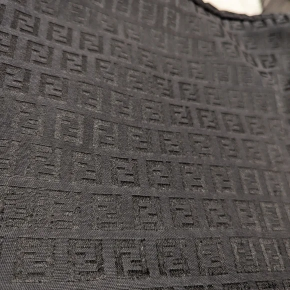 VTG Black Signature Oyster Bag by Fendi - Picture 5 of 7